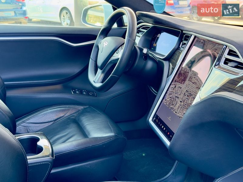 Лифтбек Tesla Model S 2015 в Виннице фото 2 Лифтбек Tesla Model S 2015 в Виннице