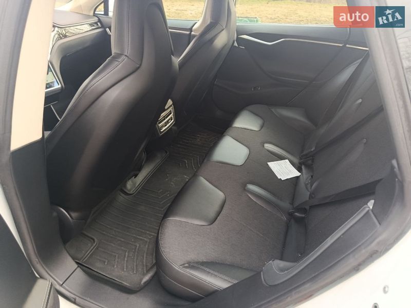 Лифтбек Tesla Model S 2014 в Житомире