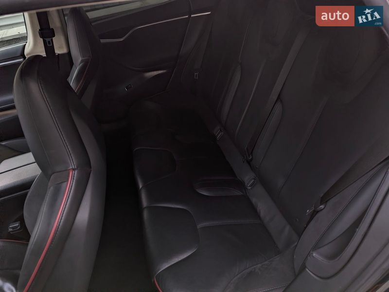 Лифтбек Tesla Model S 2013 в Львове фото 11 Лифтбек Tesla Model S 2013 в Львове