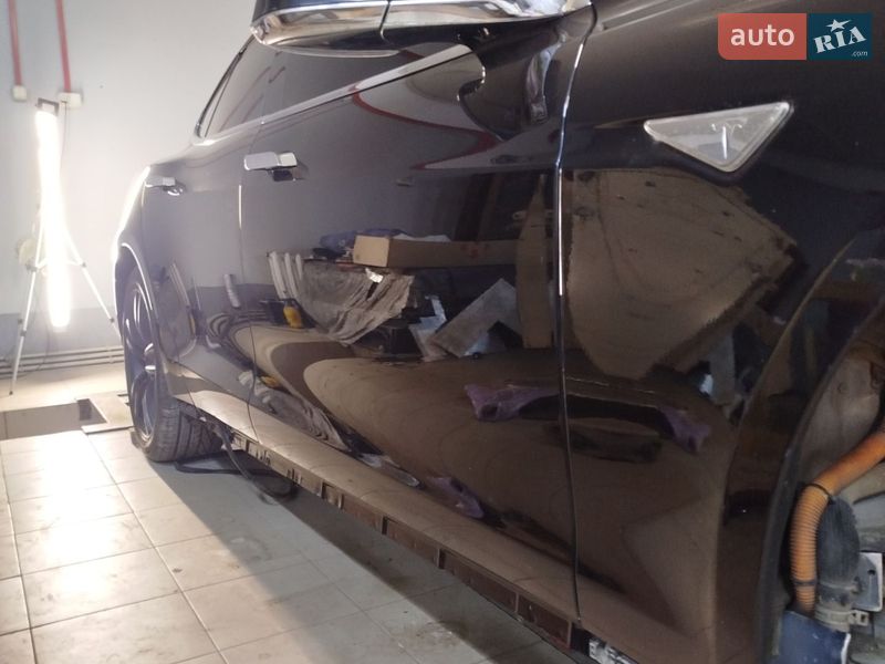 Ліфтбек Tesla Model S 2016 в Теплодарі фото 4 Ліфтбек Tesla Model S 2016 в Теплодарі