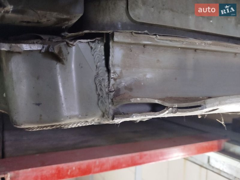 Ліфтбек Tesla Model S 2016 в Теплодарі фото 24 Ліфтбек Tesla Model S 2016 в Теплодарі