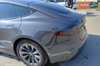 Лифтбек Tesla Model S 2019 в Сумах