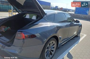 Лифтбек Tesla Model S 2019 в Сумах