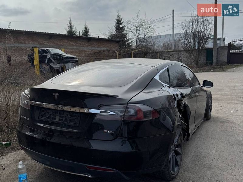 Tesla Model S 2013 Tesla Model S 2013