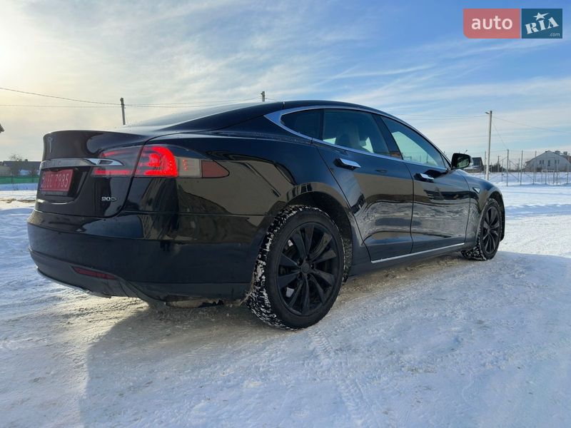 Лифтбек Tesla Model S 2016 в Львове фото 2 Лифтбек Tesla Model S 2016 в Львове