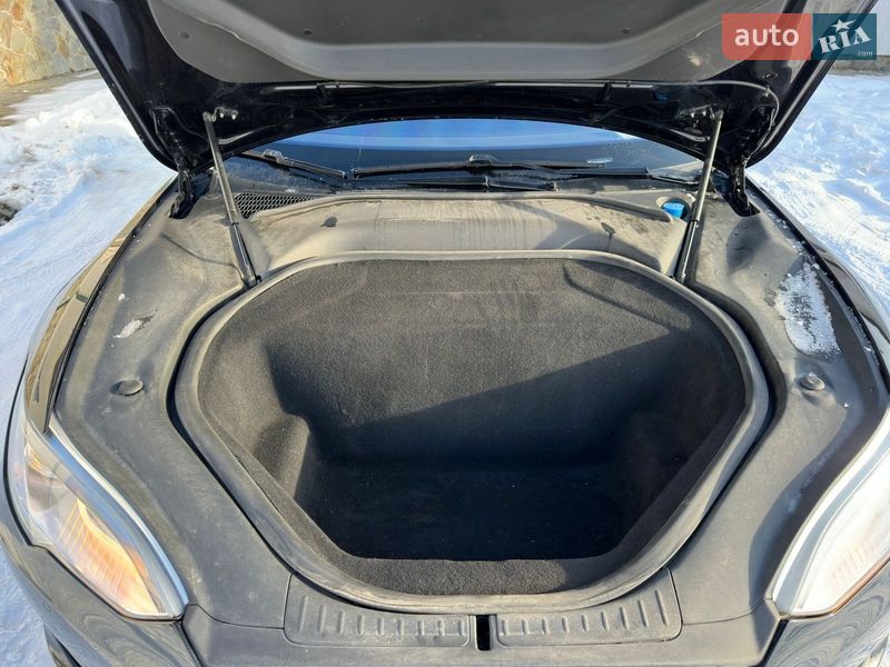 Лифтбек Tesla Model S 2016 в Львове фото 15 Лифтбек Tesla Model S 2016 в Львове