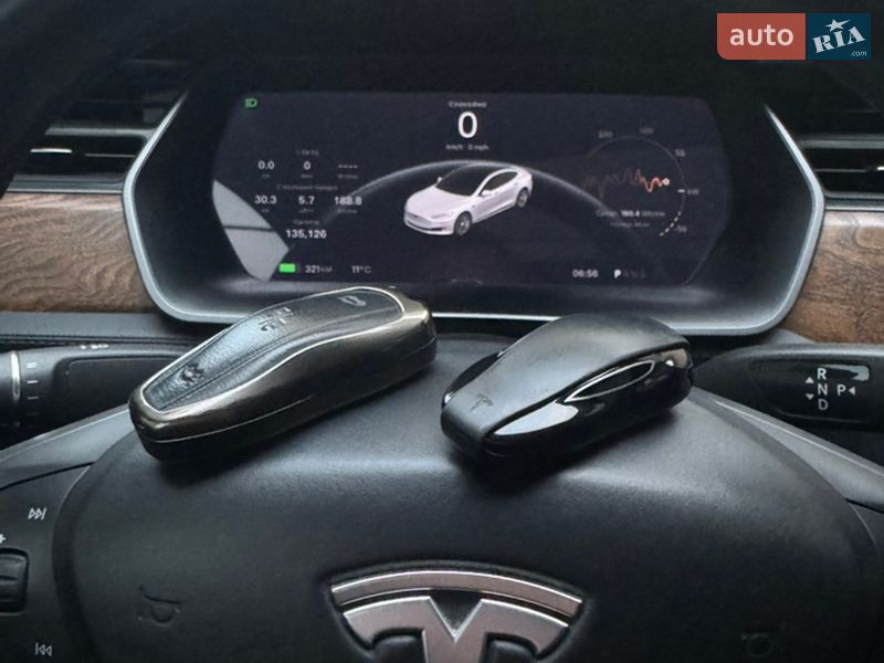 Ліфтбек Tesla Model S 2018 в Вінниці фото 35 Ліфтбек Tesla Model S 2018 в Вінниці