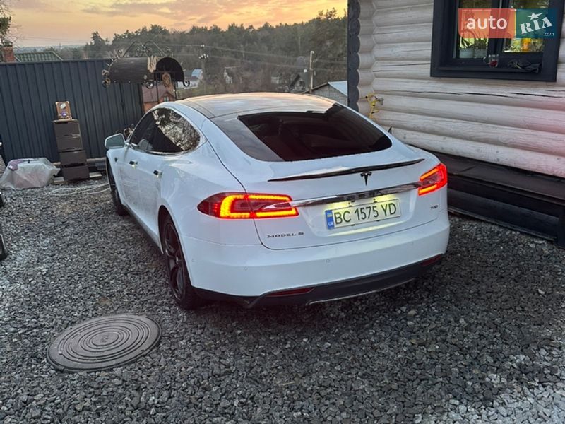 Tesla Model S 2016 Tesla Model S 2016