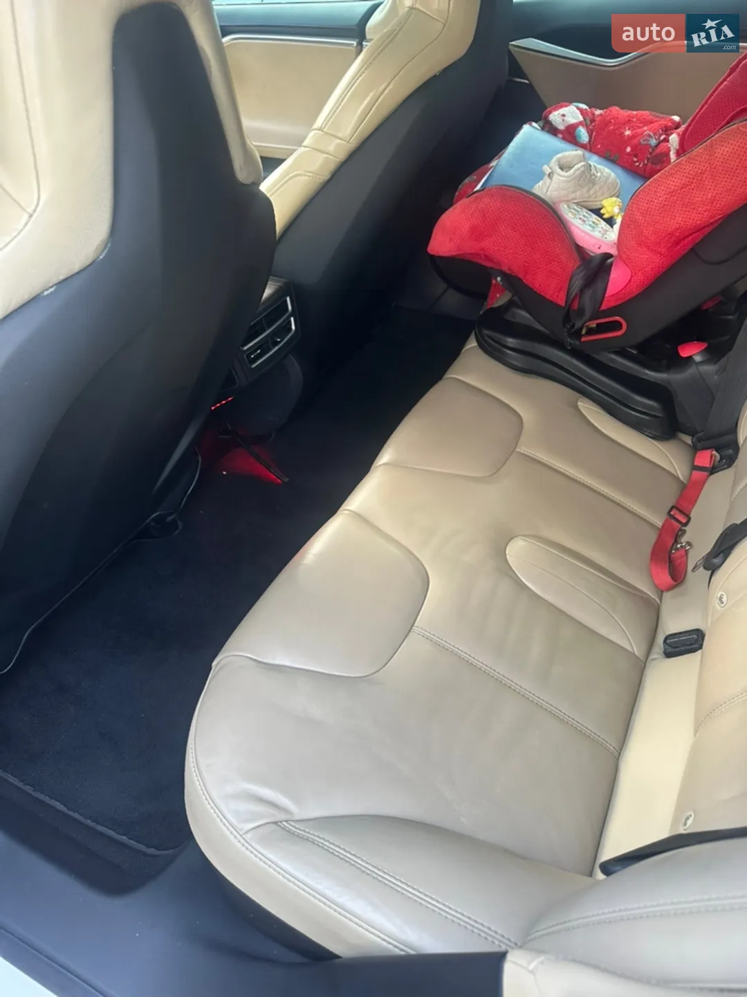 2016 Tesla Model S - мініатюра 8