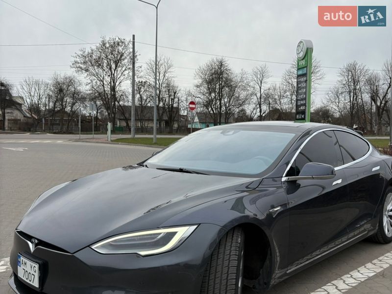 Лифтбек Tesla Model S 2016 в Житомире фото 2 Лифтбек Tesla Model S 2016 в Житомире