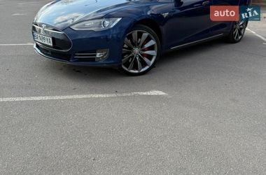 Лифтбек Tesla Model S 2015 в Александрие