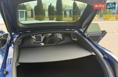 Лифтбек Tesla Model S 2015 в Александрие