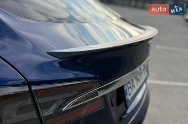 Лифтбек Tesla Model S 2015 в Александрие