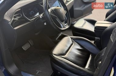 Лифтбек Tesla Model S 2015 в Александрие