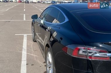 Ліфтбек Tesla Model S 2018 в Львові