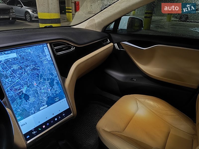 Лифтбек Tesla Model S 2015 в Львове фото 21 Лифтбек Tesla Model S 2015 в Львове