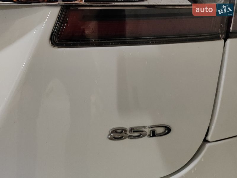 Лифтбек Tesla Model S 2015 в Львове фото 16 Лифтбек Tesla Model S 2015 в Львове