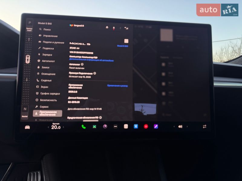 Лифтбек Tesla Model S 2023 в Киеве