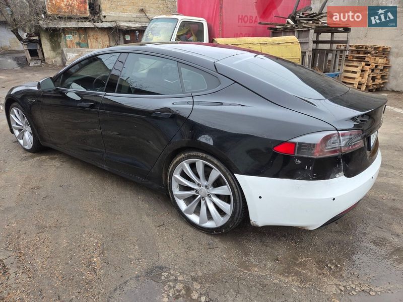 Ліфтбек Tesla Model S 2013 в Одесі фото 6 Ліфтбек Tesla Model S 2013 в Одесі