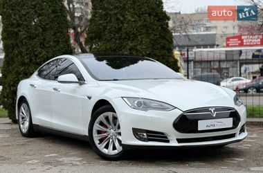Лифтбек Tesla Model S 2015 в Одессе