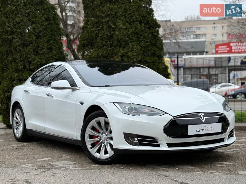 Лифтбек Tesla Model S 2015 в Одессе