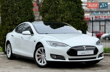 Лифтбек Tesla Model S 2015 в Одессе