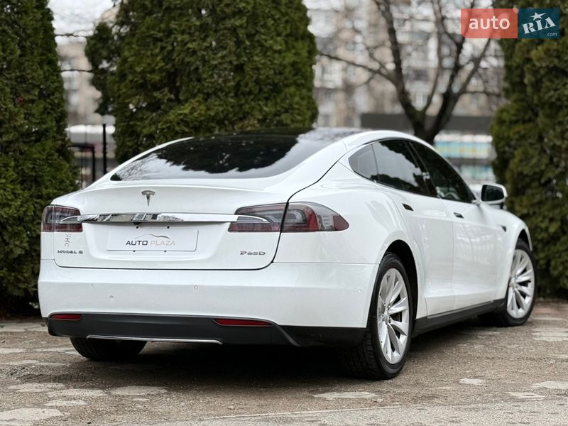 Лифтбек Tesla Model S 2015 в Одессе