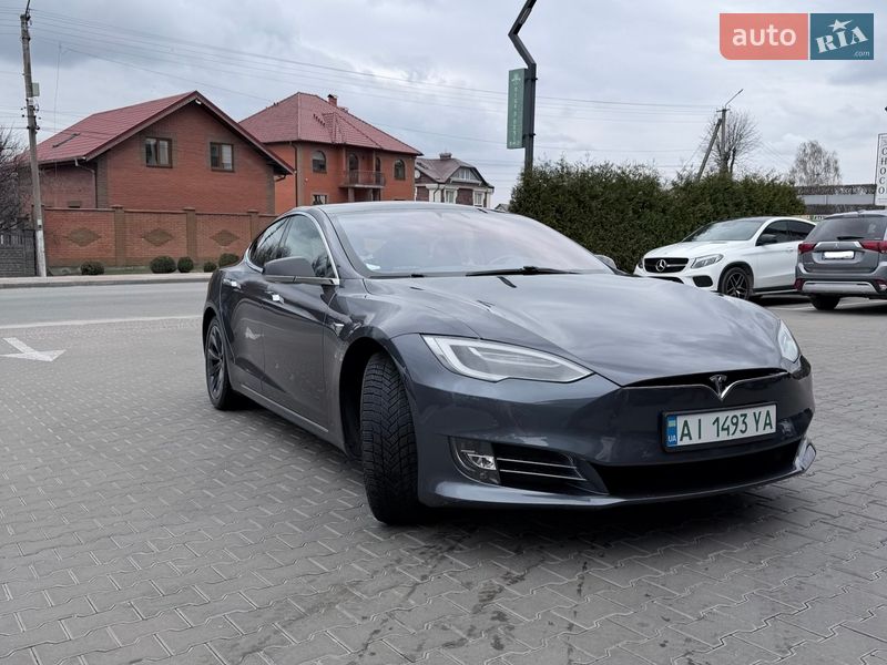 Ліфтбек Tesla Model S 2018 в Києві фото 4 Ліфтбек Tesla Model S 2018 в Києві