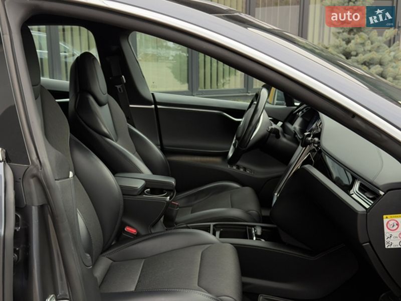 Ліфтбек Tesla Model S 2018 в Києві фото 17 Ліфтбек Tesla Model S 2018 в Києві