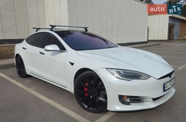 Лифтбек Tesla Model S 2017 в Украинке