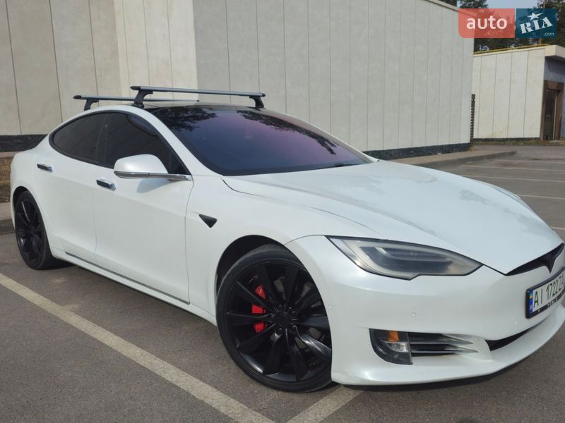 Tesla Model S 2017