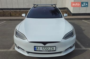 Лифтбек Tesla Model S 2017 в Украинке