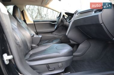 Ліфтбек Tesla Model S 2013 в Луцьку