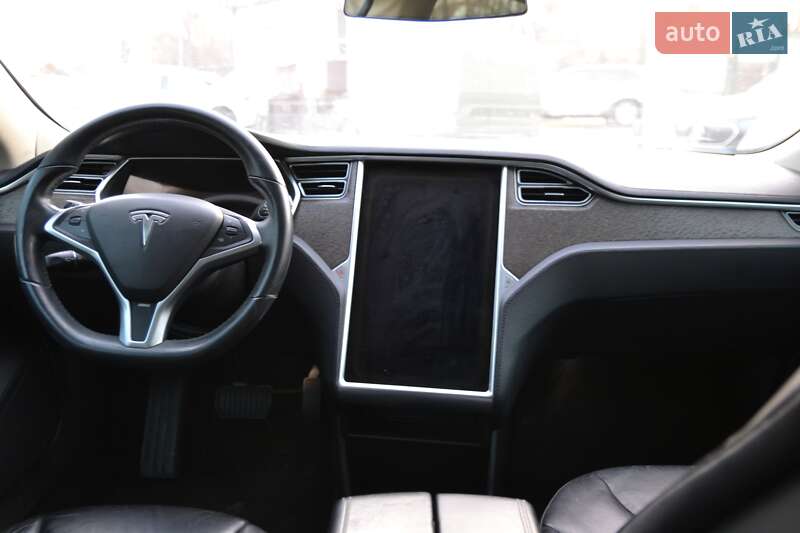 Ліфтбек Tesla Model S 2013 в Луцьку
