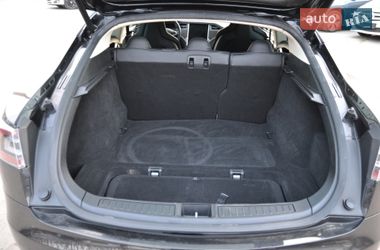 Ліфтбек Tesla Model S 2013 в Луцьку