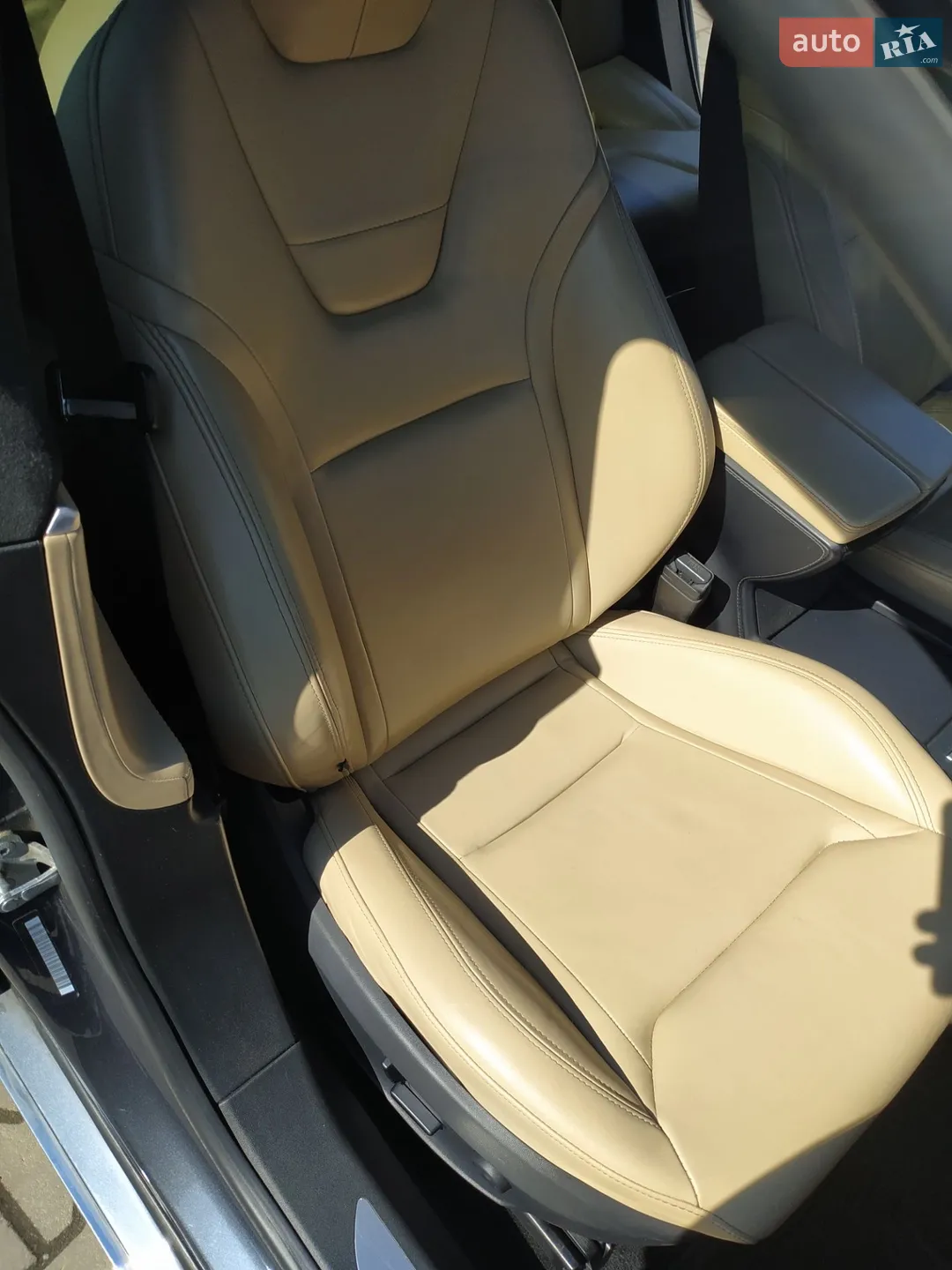 2016 Tesla Model S - мініатюра 12