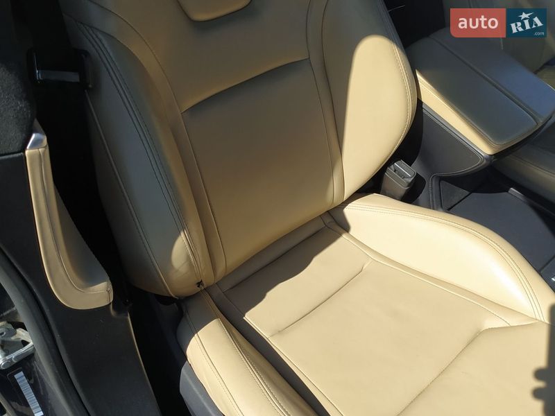 Ліфтбек Tesla Model S 2016 в Чернівцях фото 12 Ліфтбек Tesla Model S 2016 в Чернівцях