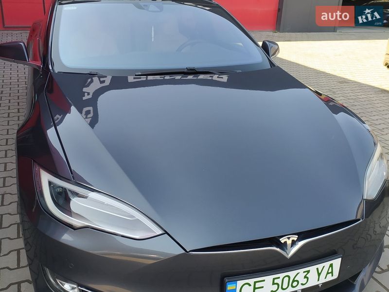 Ліфтбек Tesla Model S 2016 в Чернівцях фото 34 Ліфтбек Tesla Model S 2016 в Чернівцях