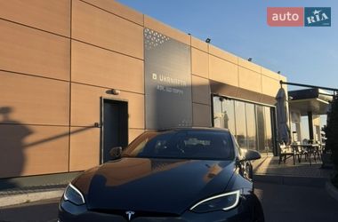 Лифтбек Tesla Model S 2023 в Днепре