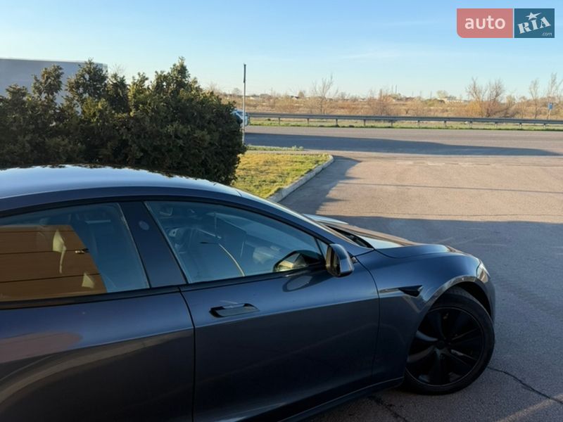 Ліфтбек Tesla Model S 2023 в Дніпрі фото 3 Ліфтбек Tesla Model S 2023 в Дніпрі