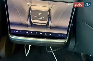 Ліфтбек Tesla Model S 2023 в Дніпрі фото 16 Ліфтбек Tesla Model S 2023 в Дніпрі