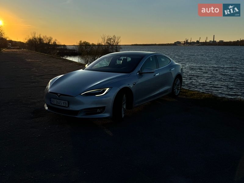 Tesla Model S 2017 Tesla Model S 2017