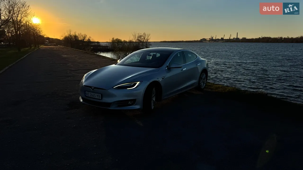 2017 Tesla Model S - мініатюра 13