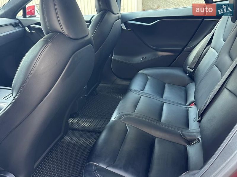 Ліфтбек Tesla Model S 2020 в Львові