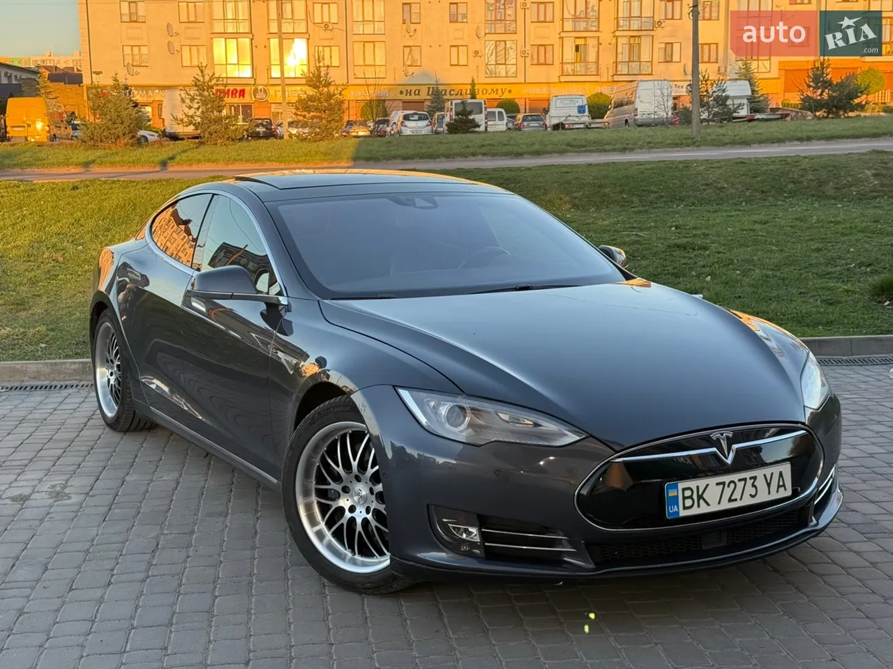 2015 Tesla Model S - мініатюра 19