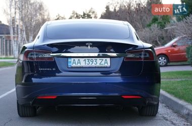 Ліфтбек Tesla Model S 2014 в Києві