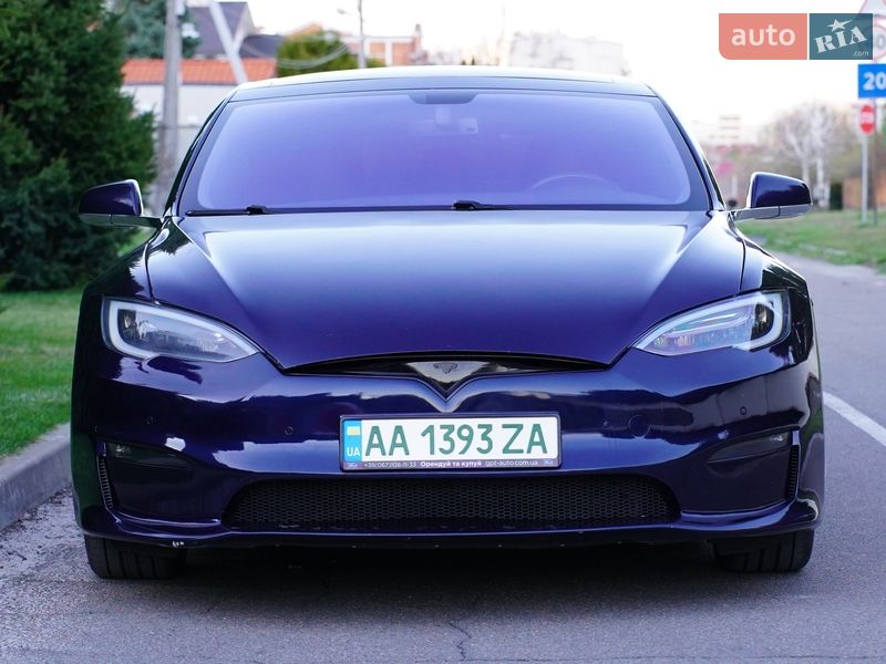 Ліфтбек Tesla Model S 2014 в Києві