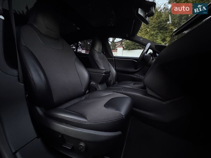 Ліфтбек Tesla Model S 2014 в Києві