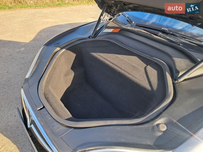 Лифтбек Tesla Model S 2015 в Одессе