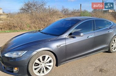 Лифтбек Tesla Model S 2015 в Одессе